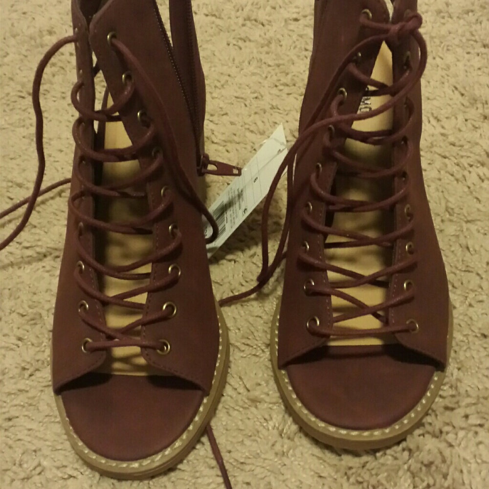 Mossimo Burgundy Kendra Booties